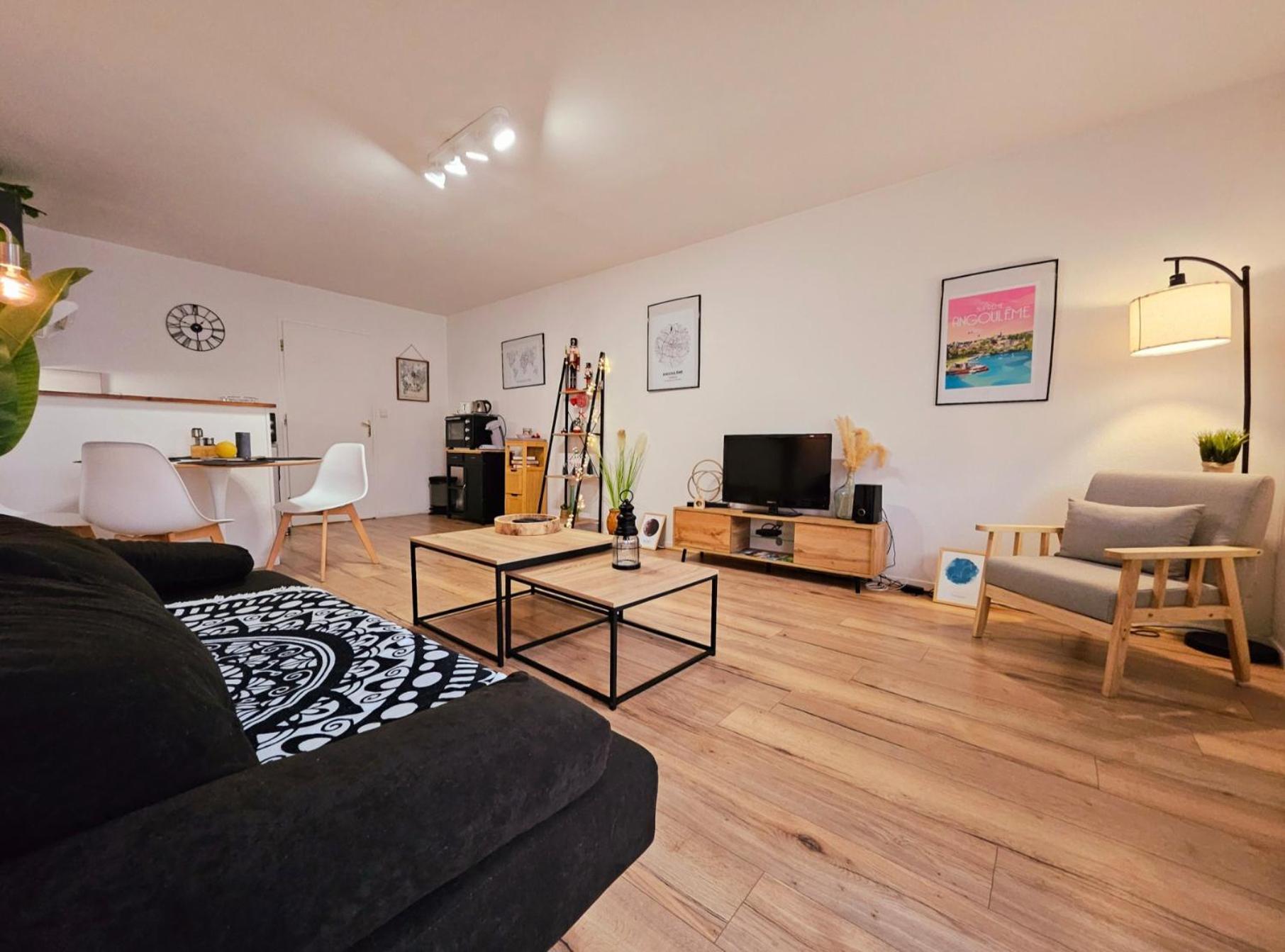 Appartement Cosy Proche Gare - Fibre Optique Et Parking Angouleme Ngoại thất bức ảnh